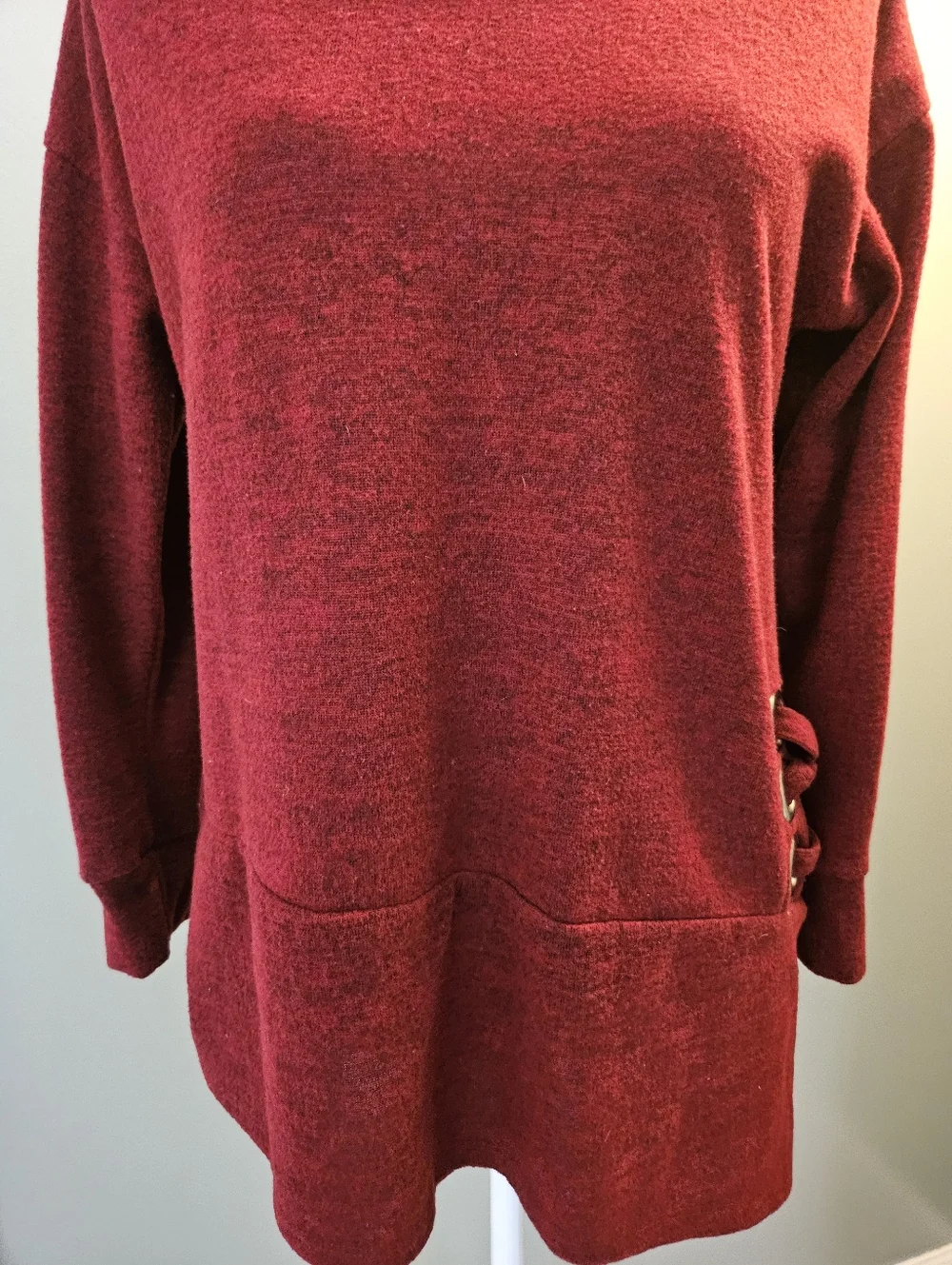 New York Laundry Women's Size Medium M Cozy Scoop Neck Red Tunic Sweater